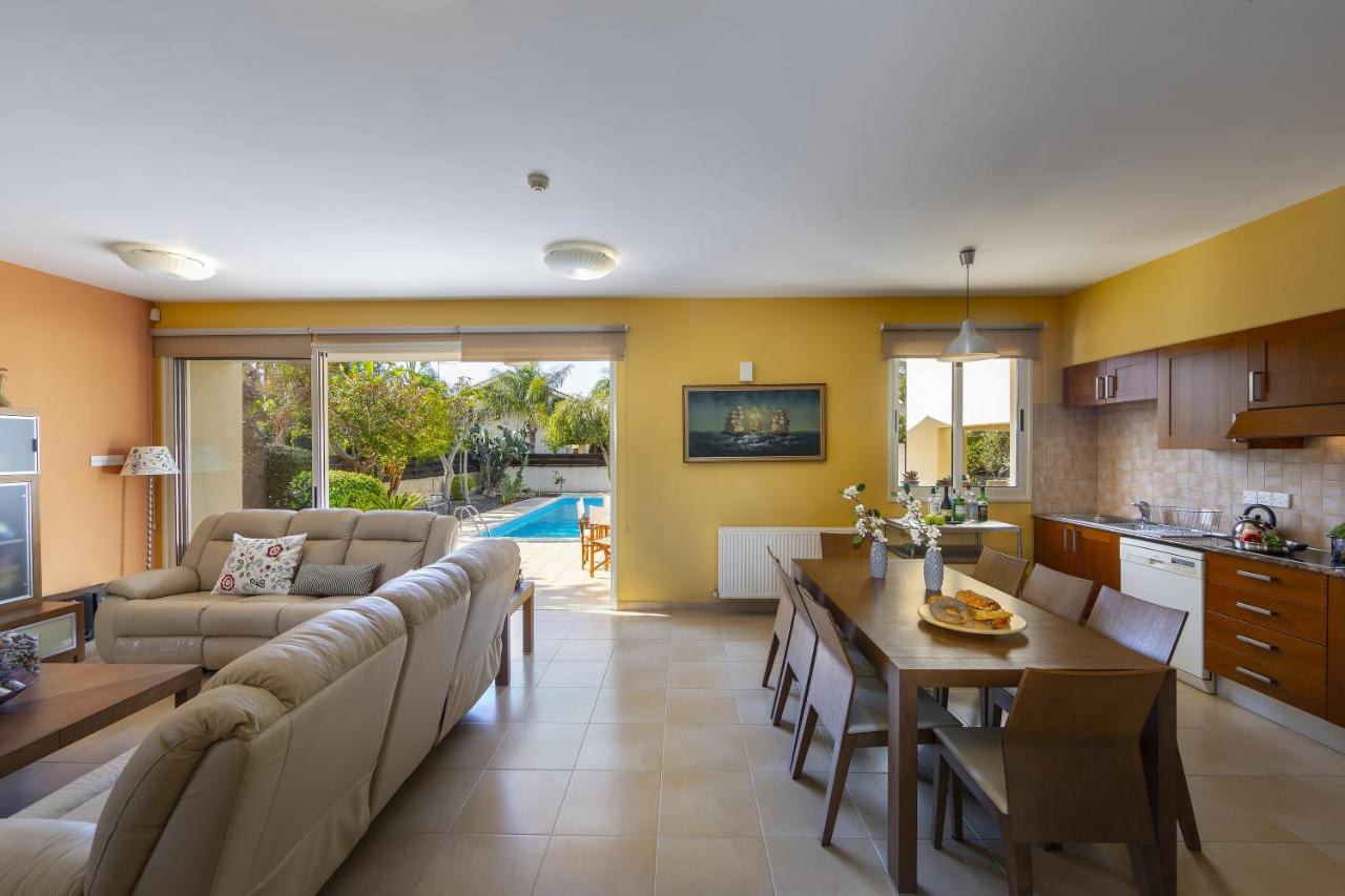 Larnaca Villa Anthea 12 Bagian luar foto